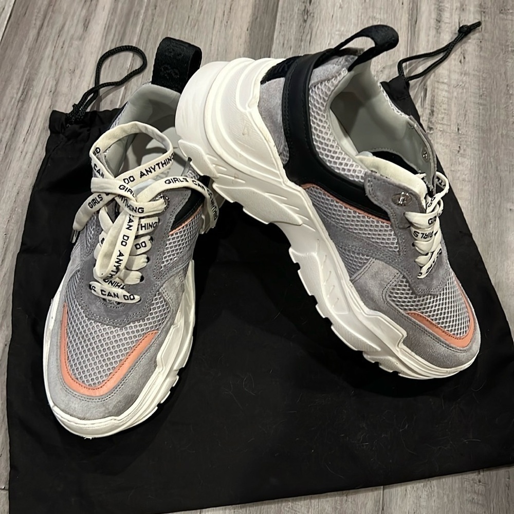 NEW Zadig and Voltaire Women’s Future Mesh & Suede Sneakers New size 38
